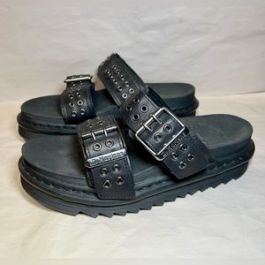 Dr. Martens Myles Black Leather Slide Sandals women’s 9, Men’s 8 Rivets Slides
